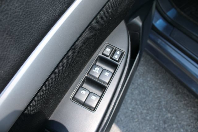 Used 2014 Subaru Legacy 2.5i Premium AWD/4WD image 11