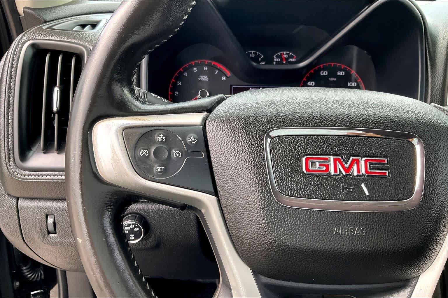 Used 2015 GMC Canyon SLT w/ Driver Alert Package AWD/4WD image 23