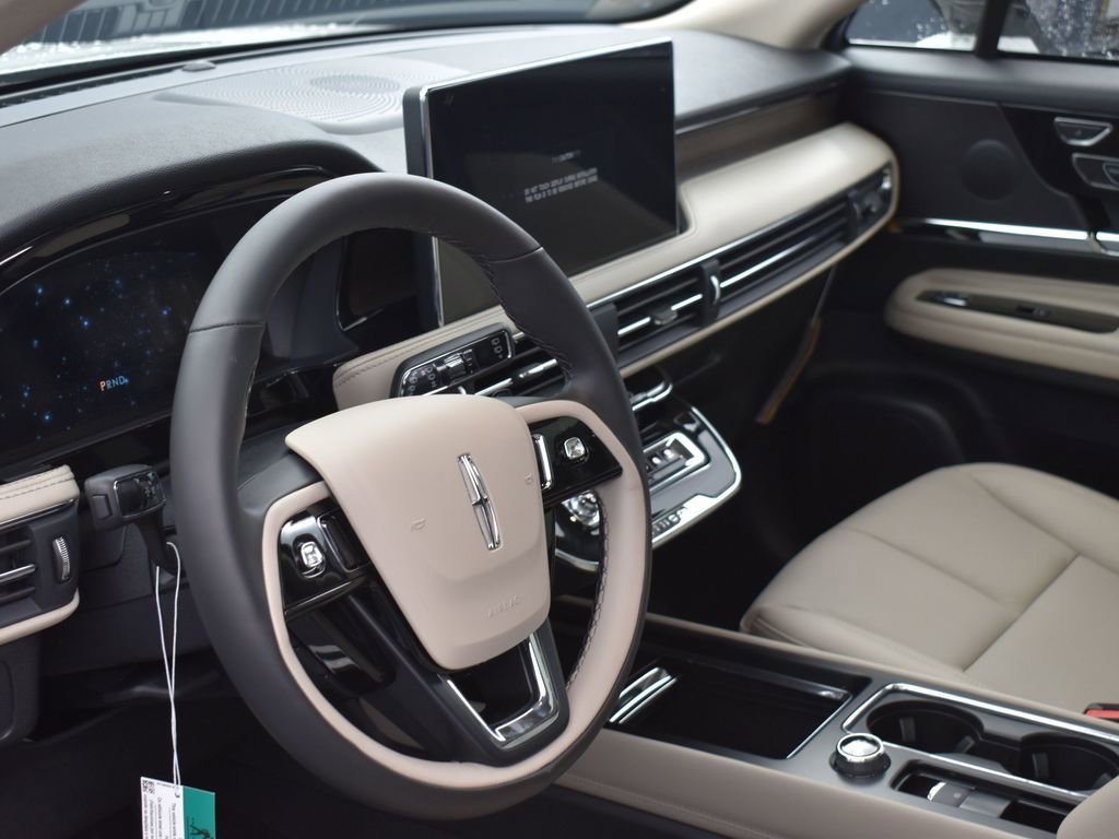New 2026 Lincoln Corsair Grand Touring AWD/4WD image 8