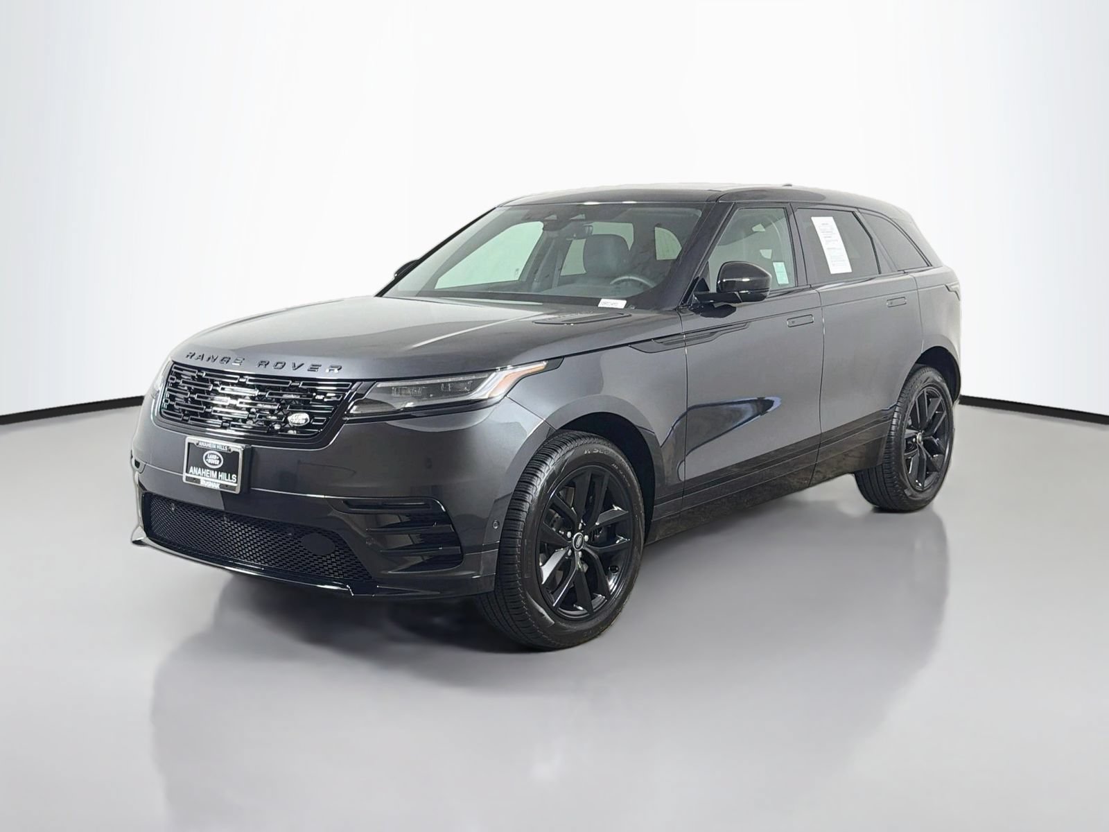 Certified 2026 Land Rover Range Rover Velar Dynamic SE AWD/4WD image 1