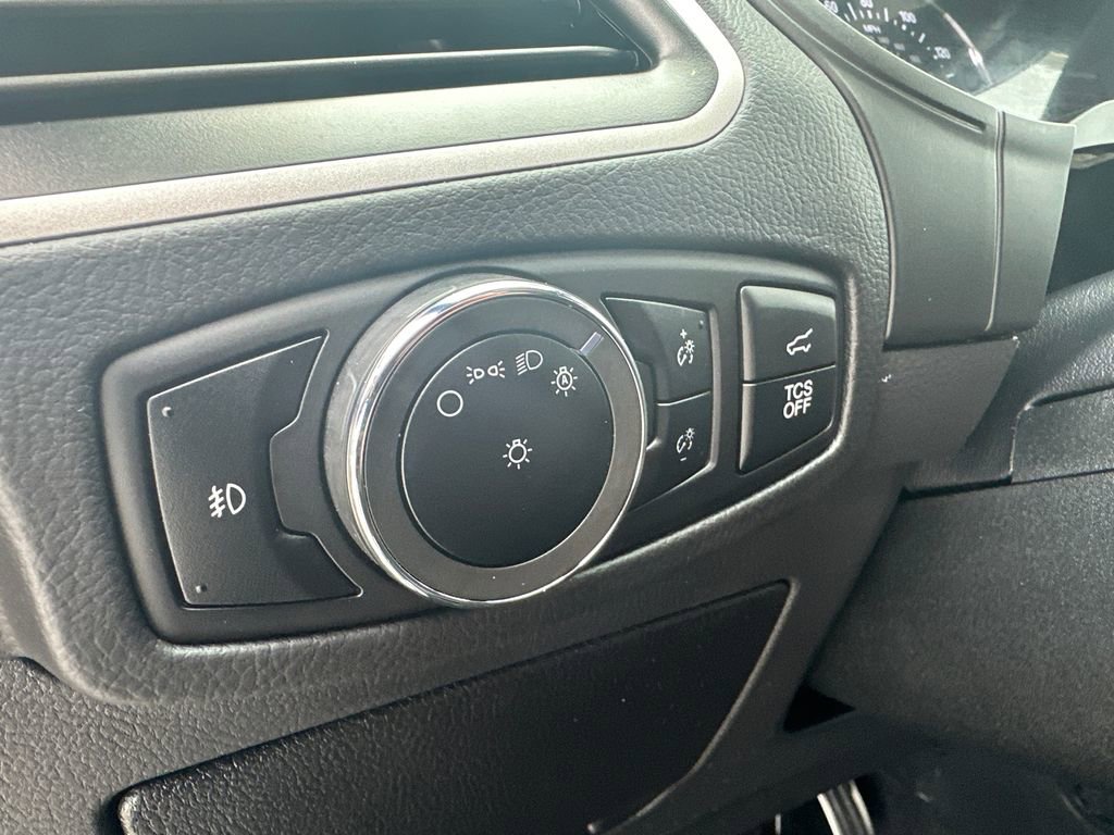 Used 2024 Ford Edge ST-Line image 22