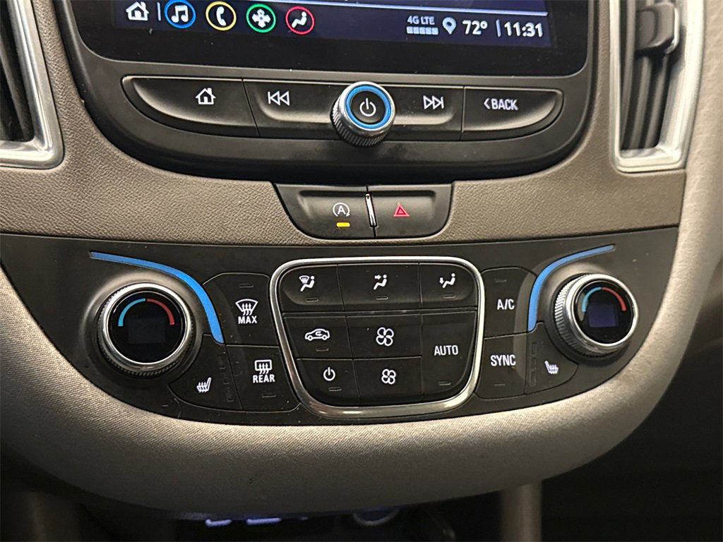 Used 2021 Chevrolet Malibu LT image 23