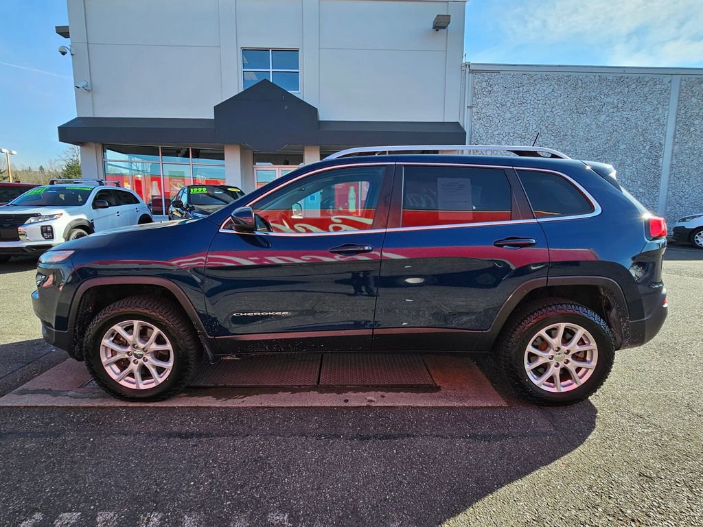 Used 2018 Jeep Cherokee Latitude Plus image 8