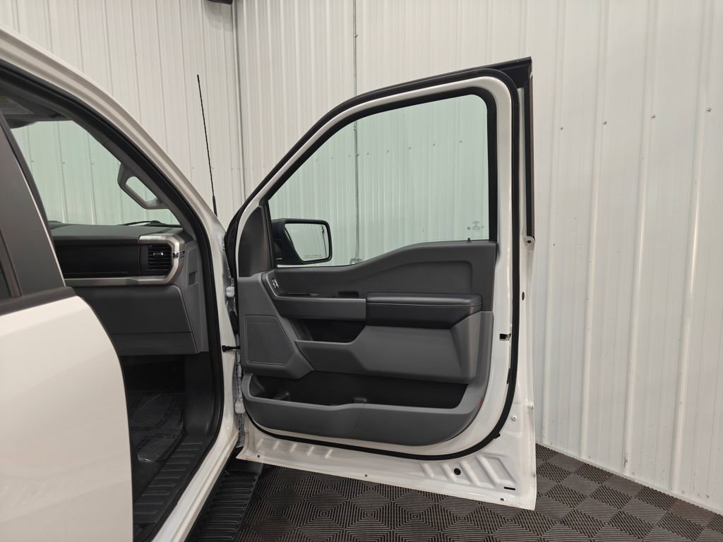 Used 2023 Ford F150 XLT image 31