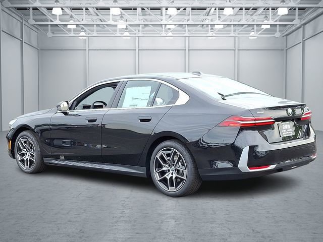 Certified 2026 BMW 530i xDrive w/ Premium Package image 6