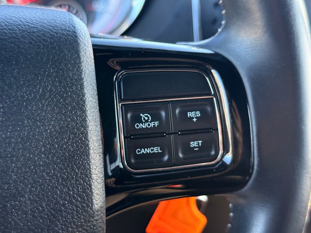 Used 2016 Dodge Grand Caravan SE image 27