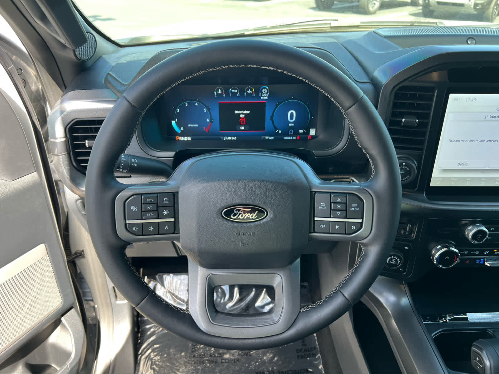 Certified 2025 Ford F150 Lariat w/ Equipment Group 501A Mid AWD/4WD image 36