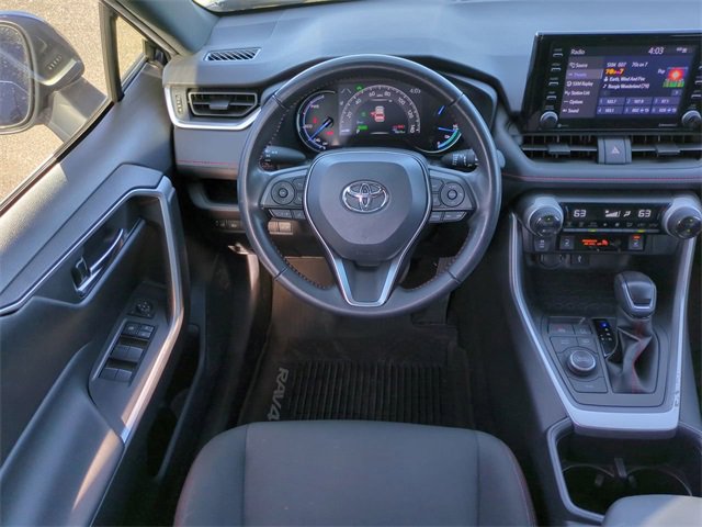 Used 2022 Toyota RAV4 SE image 18