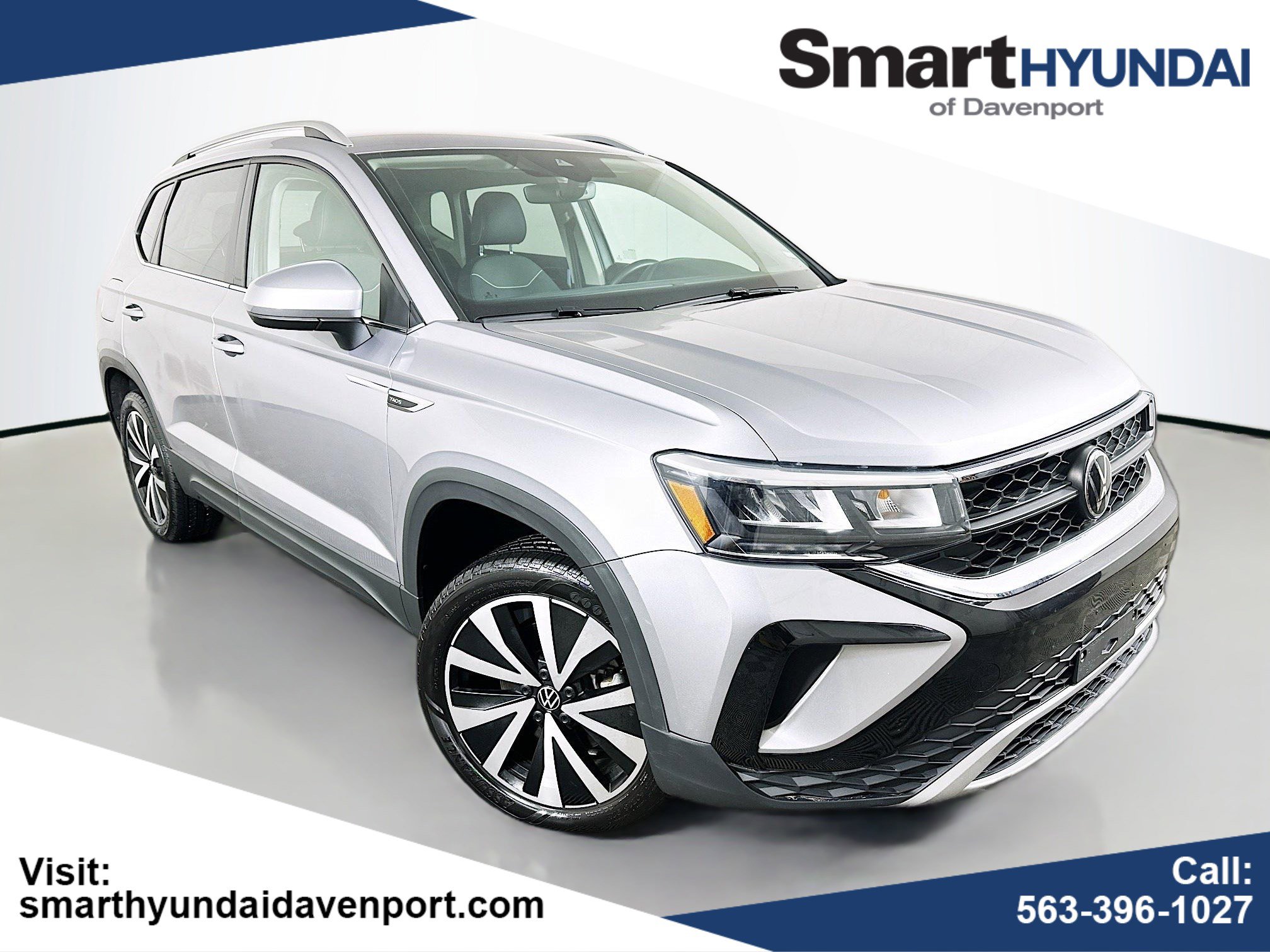 Used 2024 Volkswagen Taos SE image 1