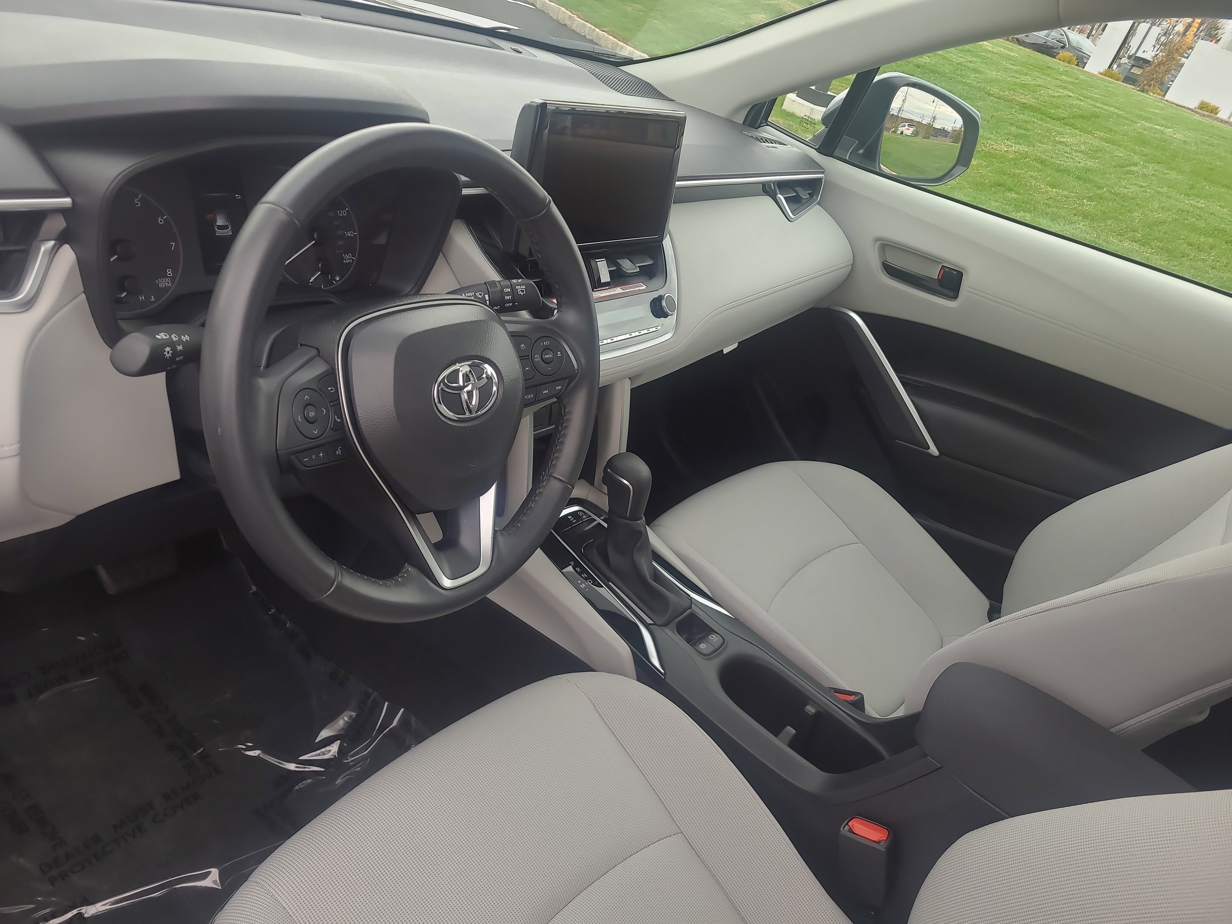 Certified 2024 Toyota Corolla Cross LE w/ Moonroof Package image 15