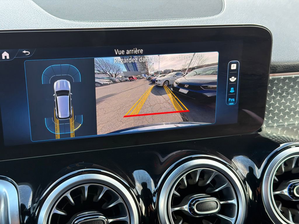 Used 2024 Mercedes-Benz GLB 250 4MATIC image 26