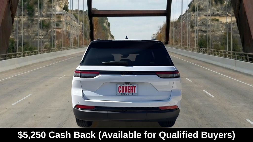 New 2025 Jeep Grand Cherokee Altitude RWD image 9