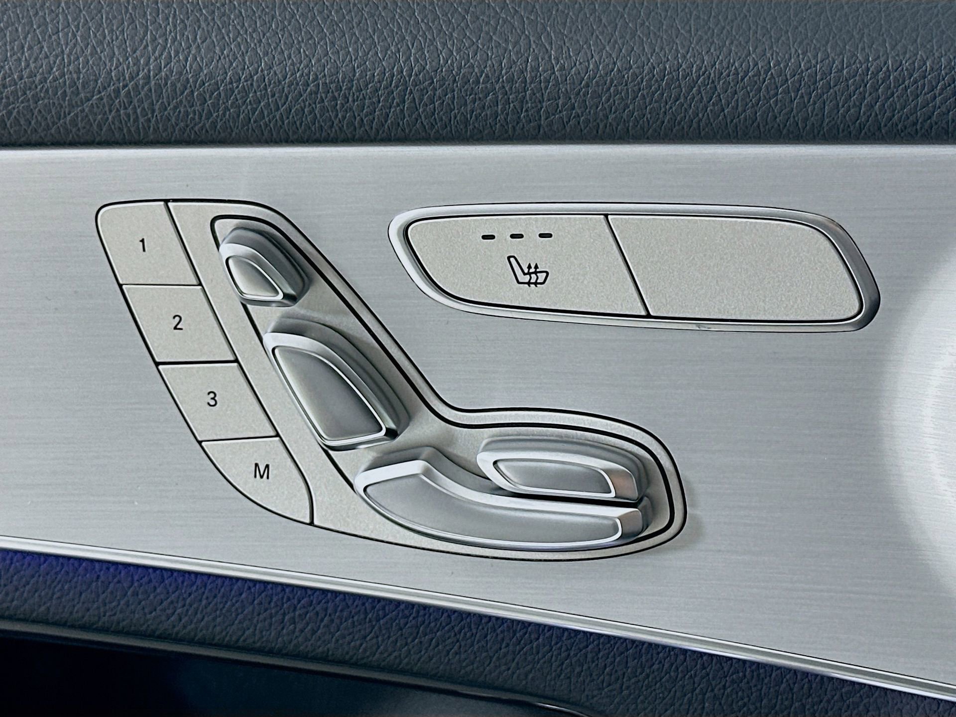 Certified 2022 Mercedes-Benz GLC 300 image 21