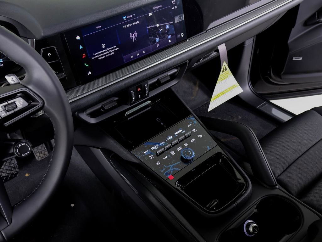 New 2026 Porsche Cayenne image 13