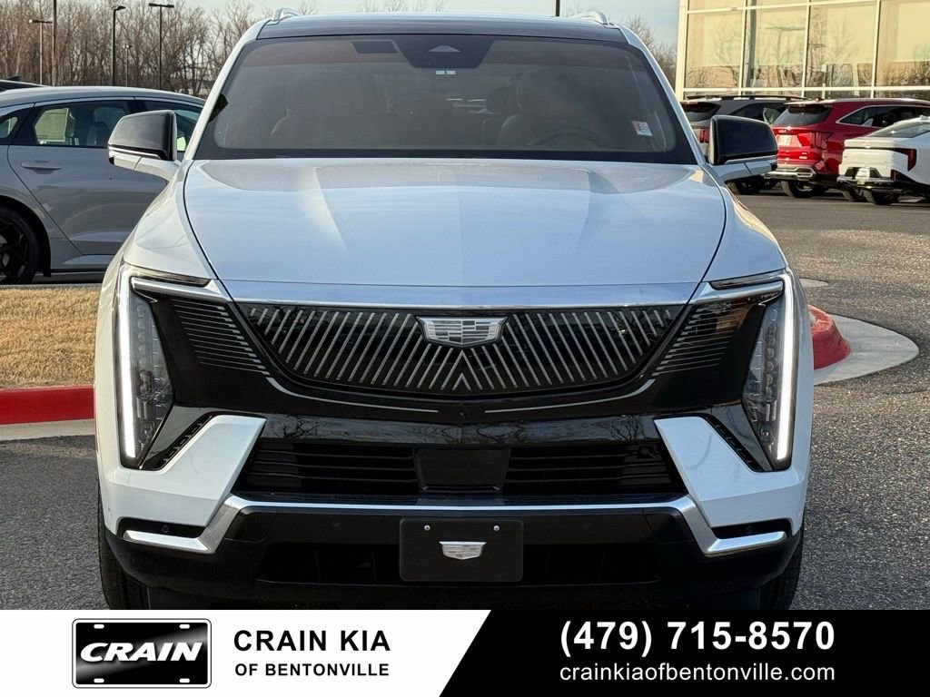 Used 2026 Cadillac Escalade IQL Luxury image 5