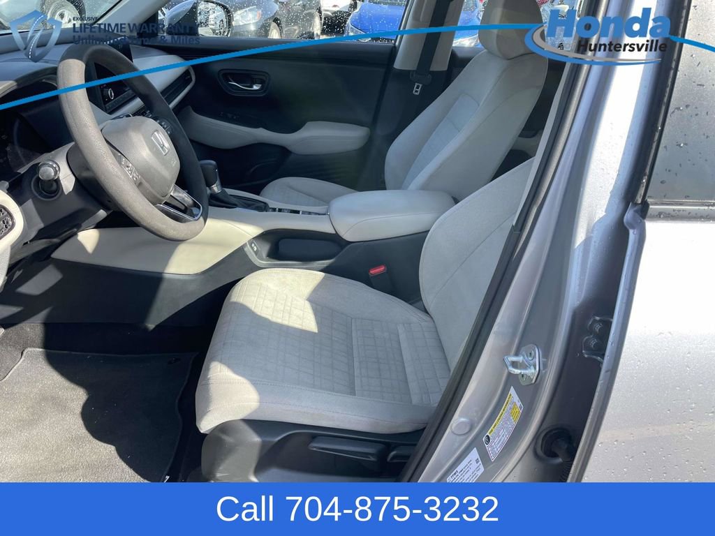Used 2023 Honda HR-V LX image 26