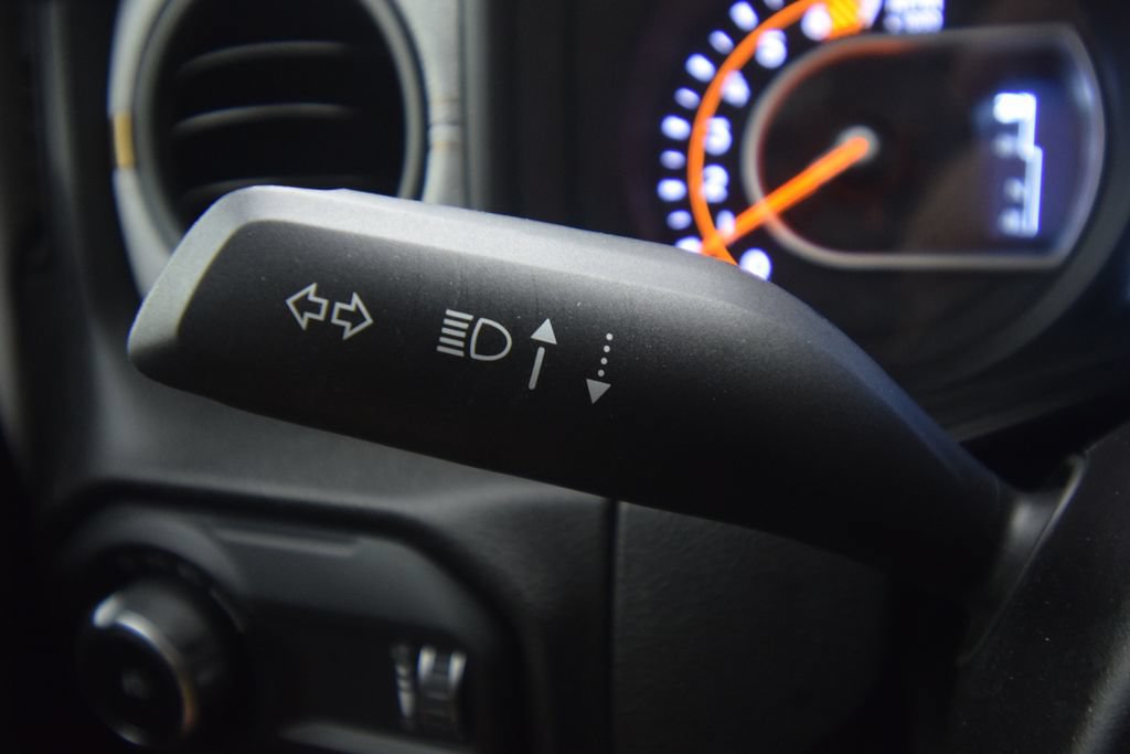 Used 2024 Jeep Wrangler Unlimited Sport AWD/4WD image 39