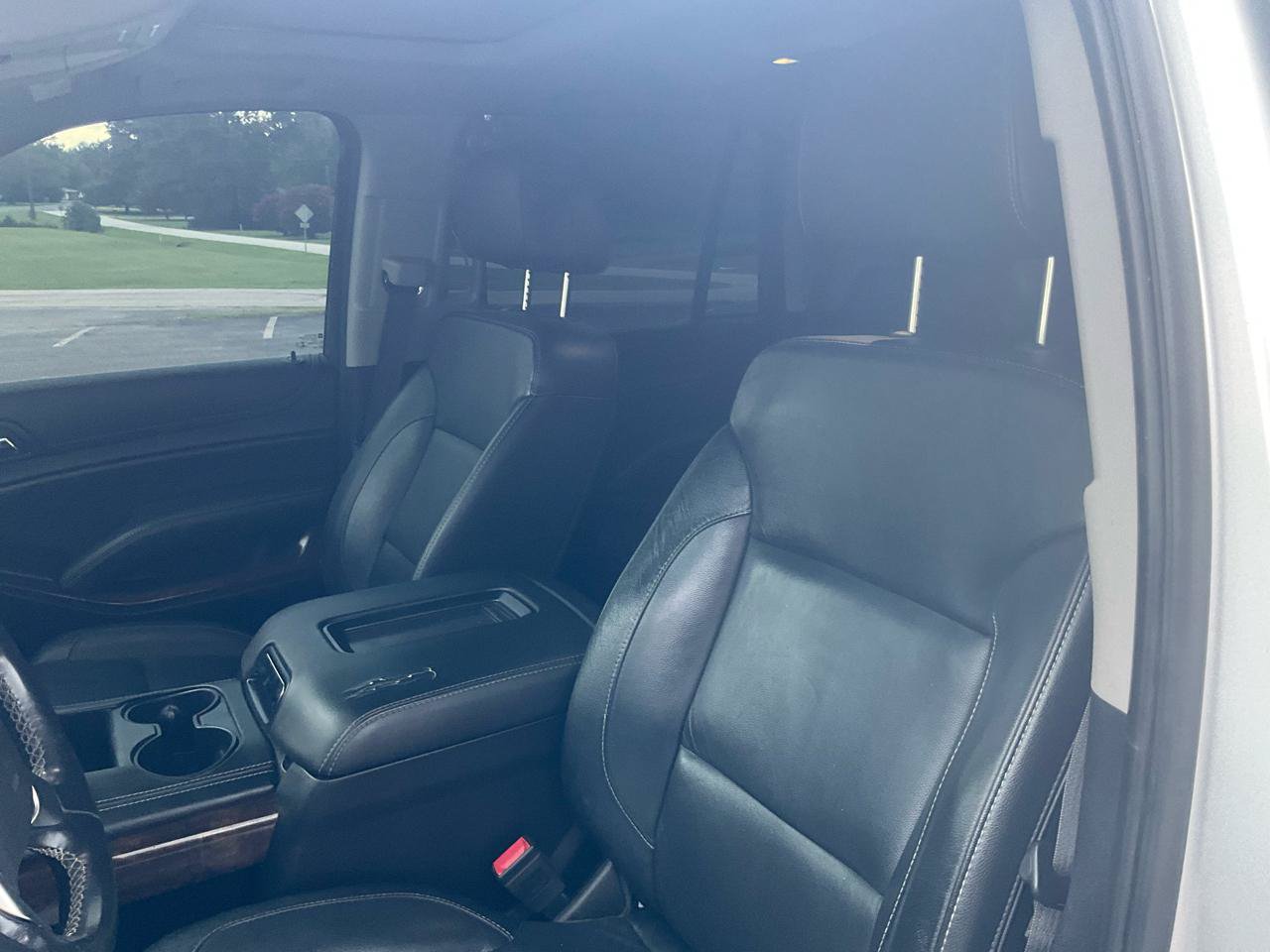 Used 2019 Chevrolet Tahoe LT AWD/4WD image 17