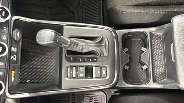 Used 2024 Honda CR-V EX image 28