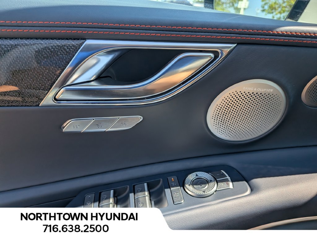 Used 2025 Genesis GV80 3.5T e-SC AWD/4WD image 35