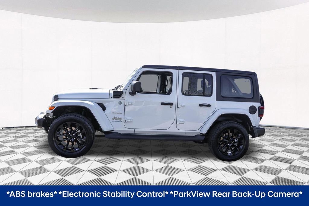 Used 2022 Jeep Wrangler Unlimited Sahara w/ Cold Weather Group AWD/4WD image 8