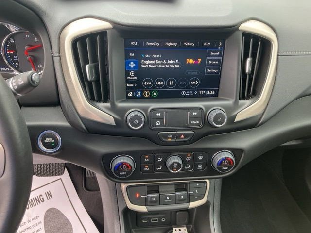 Used 2022 GMC Terrain Denali w/ Black Diamond Edition image 17