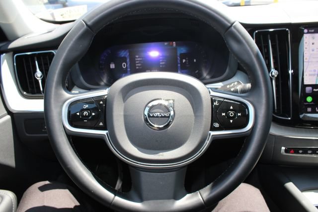 Used 2025 Volvo XC60 B5 Plus AWD/4WD image 16