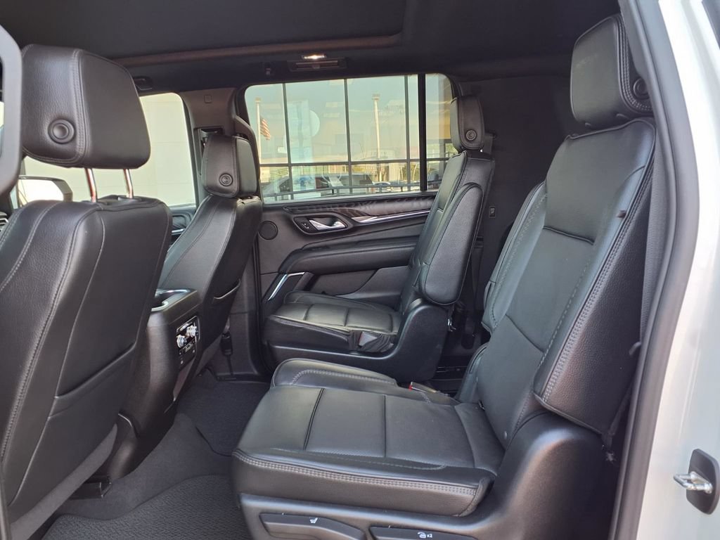 Used 2023 GMC Yukon XL Denali w/ Max Trailering Package AWD/4WD image 17
