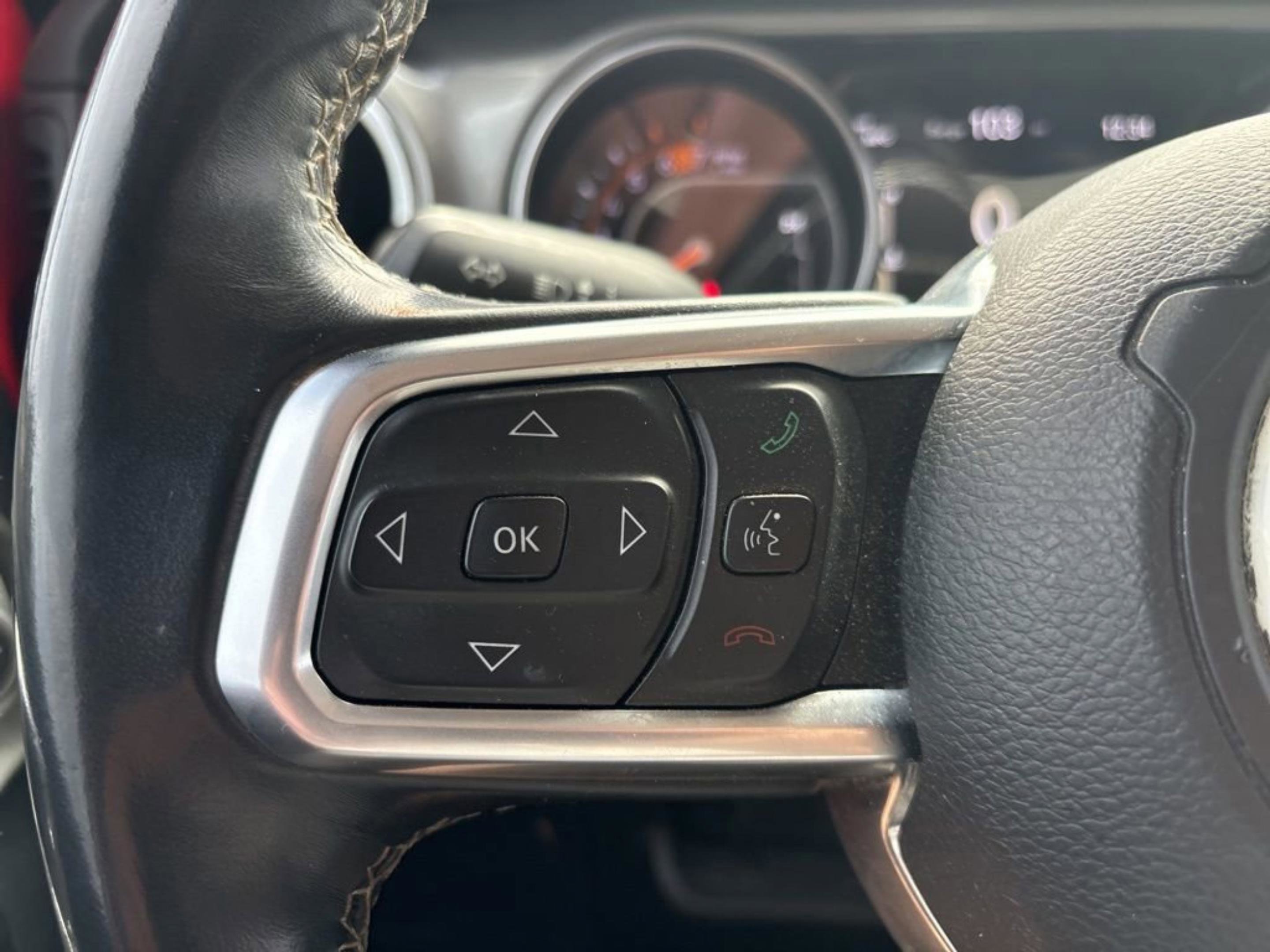 Used 2019 Jeep Wrangler Unlimited Sahara image 14