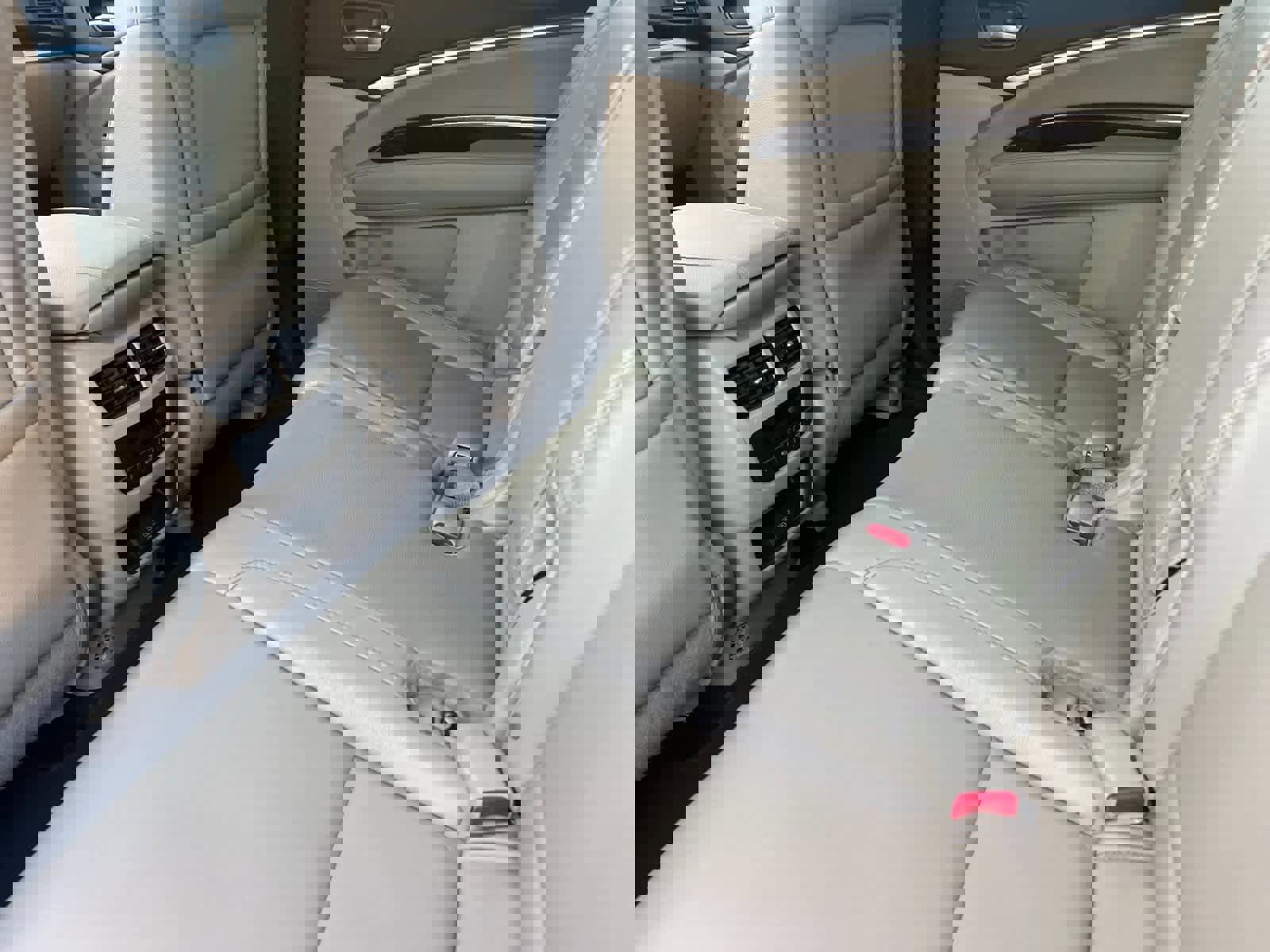 Used 2018 Acura MDX SH-AWD image 4