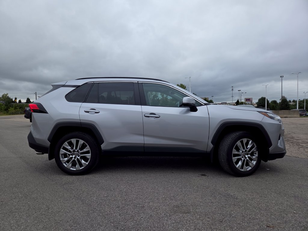 Used 2023 Toyota RAV4 XLE Premium AWD/4WD image 26