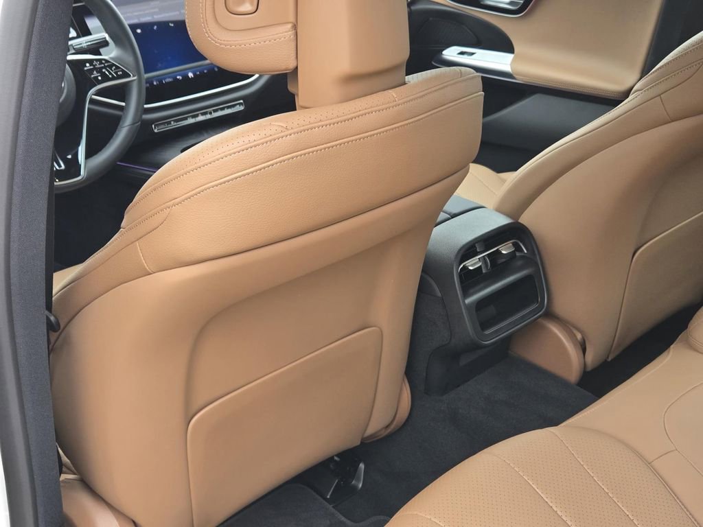 Used 2025 Mercedes-Benz E 350 Sedan image 22