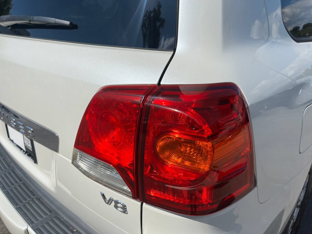 Used 2015 Toyota Land Cruiser AWD/4WD image 43
