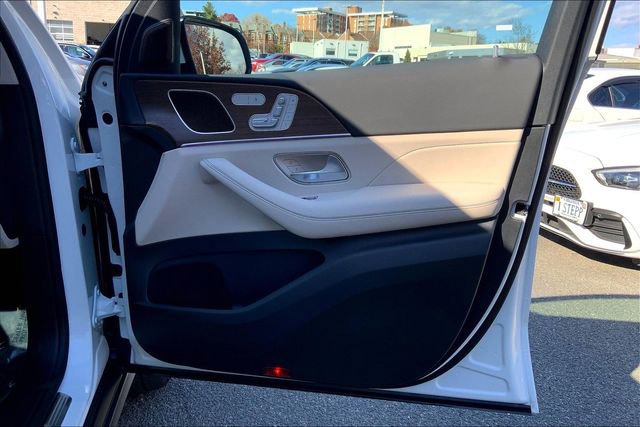 Used 2025 Mercedes-Benz GLE 350 4MATIC image 19