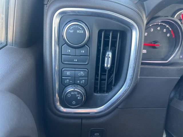 Used 2021 Chevrolet Silverado 2500 LT w/ Convenience Package image 28