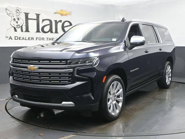 Used 2024 Chevrolet Suburban Premier w/ Premium Package 2 image 7