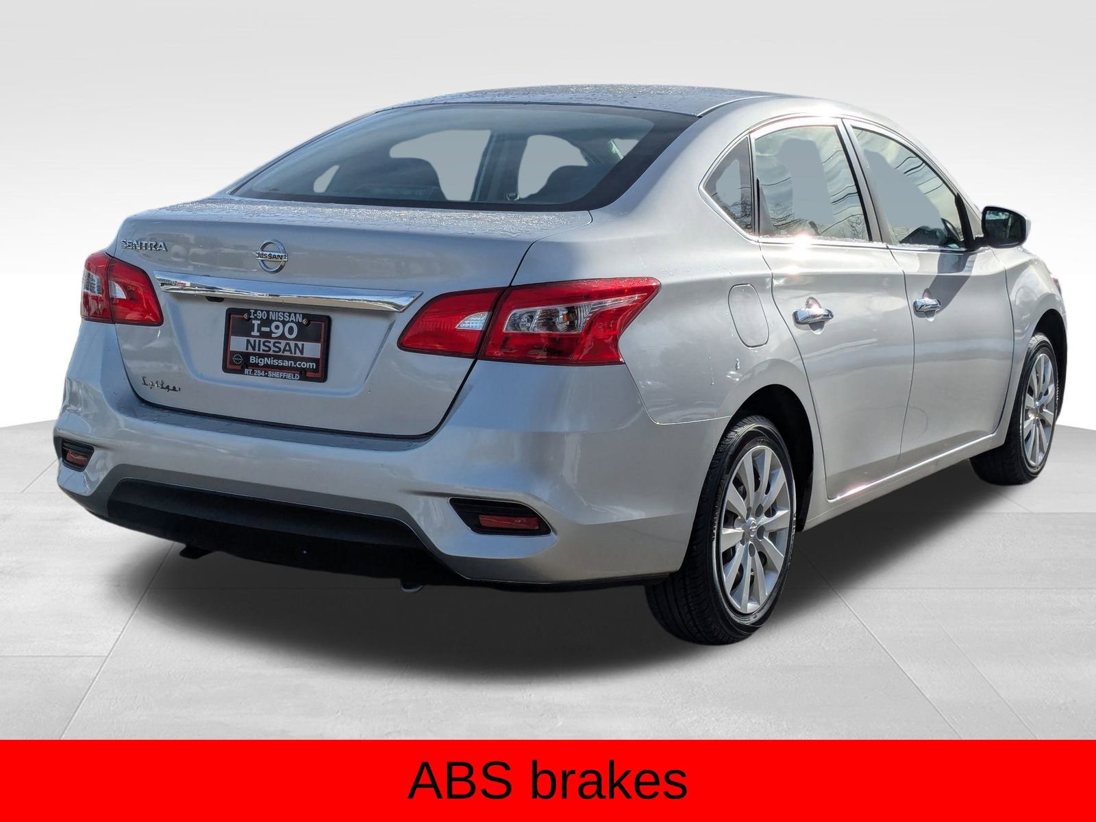 Used 2019 Nissan Sentra S image 5