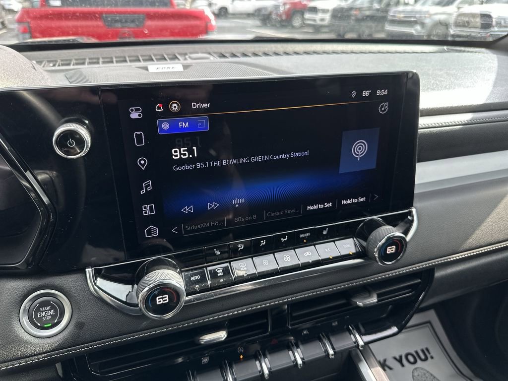 Used 2023 Chevrolet Colorado LT w/ LT Convenience Package II image 16