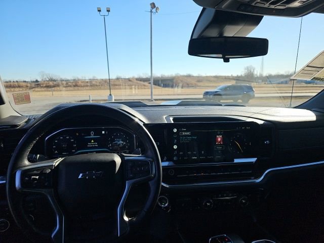 Used 2022 Chevrolet Silverado 1500 LT Trail Boss image 15