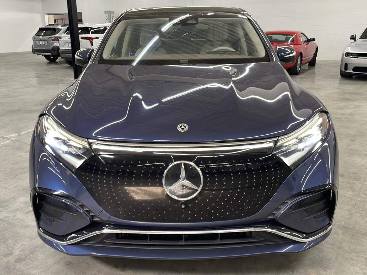 Used 2023 Mercedes-Benz EQS 450+ 4MATIC SUV w/ AMG Line Exterior Package image 3