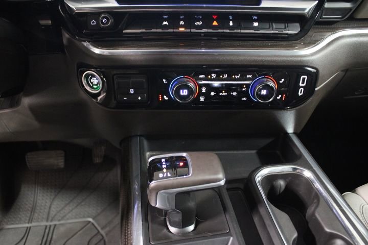 Used 2024 Chevrolet Silverado 1500 RST w/ Dark Appearance Package AWD/4WD image 34