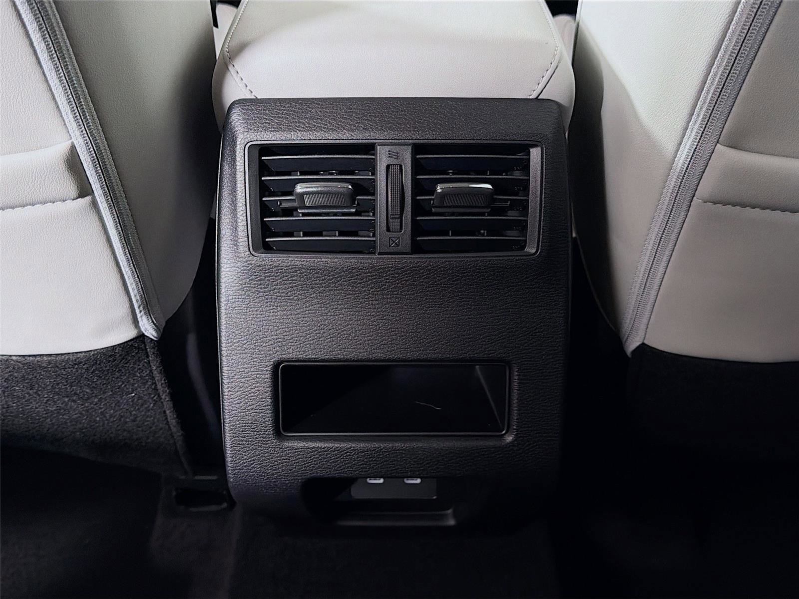 New 2026 Mitsubishi Outlander SE AWD/4WD image 26