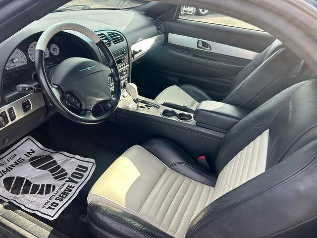 Used 2003 Ford Thunderbird image 4