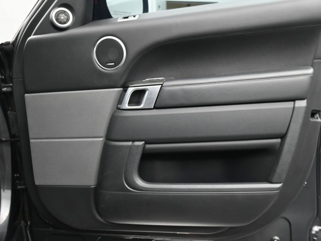 Used 2020 Land Rover Range Rover Sport HSE Dynamic image 26