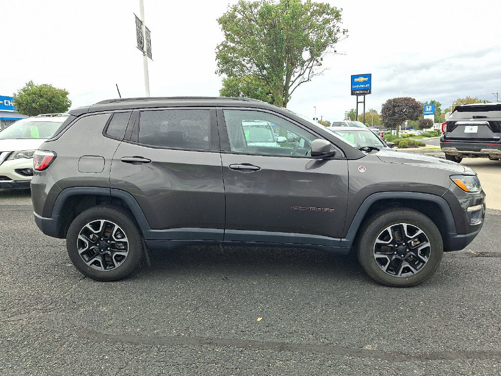 Used 2019 Jeep Compass Trailhawk w/ Cold Weather Group AWD/4WD image 7