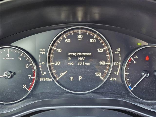 Used 2019 MAZDA MAZDA3 Hatchback w/ Premium Package image 6