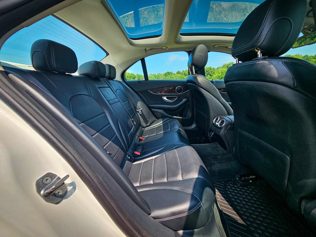 Used 2017 Mercedes-Benz C 300 4MATIC Sedan image 35