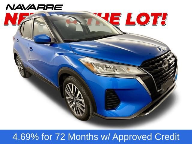 Used 2022 Nissan Kicks SV image 1