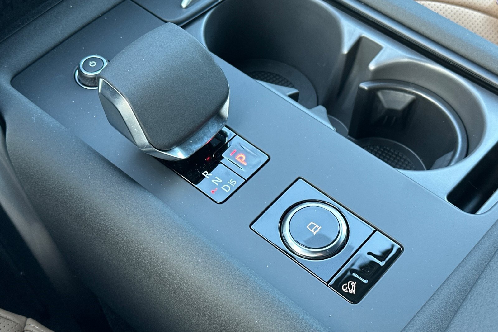 New 2025 Land Rover Discovery Dynamic SE image 20