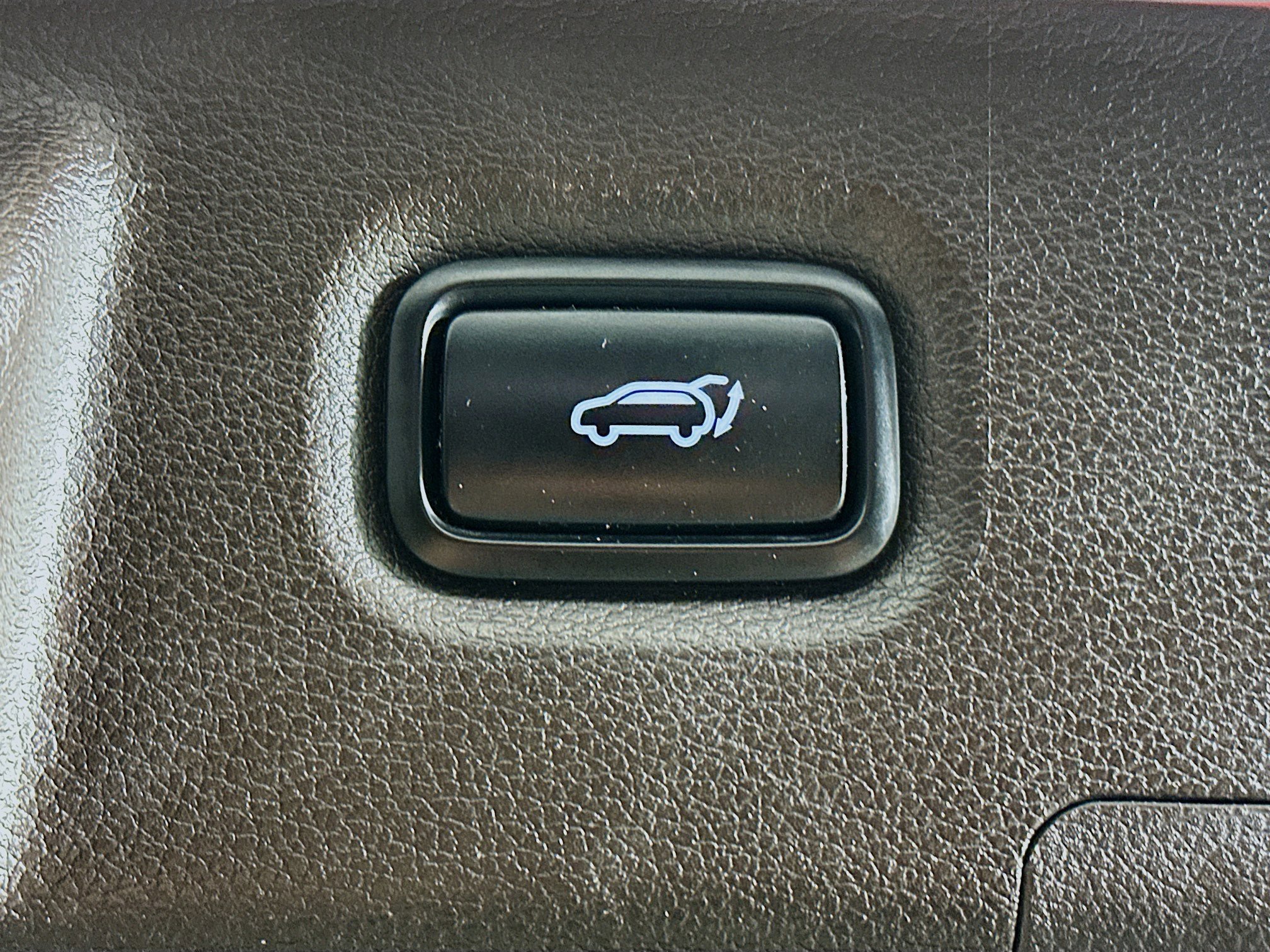 Used 2019 Hyundai Santa Fe Limited image 30